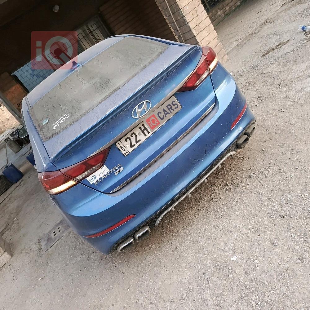 هیوندای ئەلەنترا